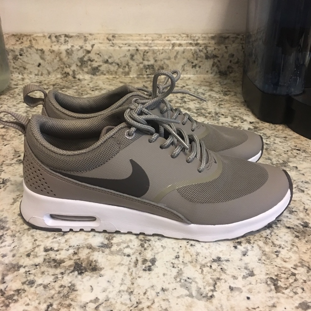Nike Air Max Tan